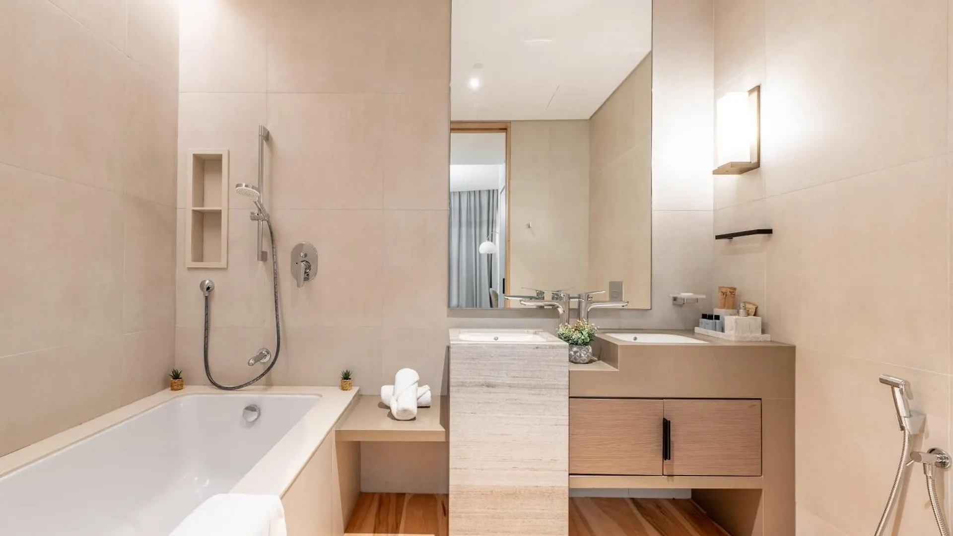 דובאי Address Beach Residences מלון דירות